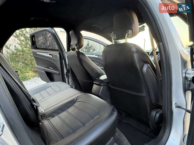 Седан Ford Fusion 2012 в Луцьку