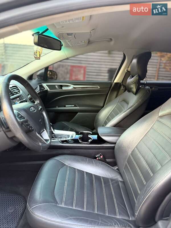 Седан Ford Fusion 2014 в Павлограде