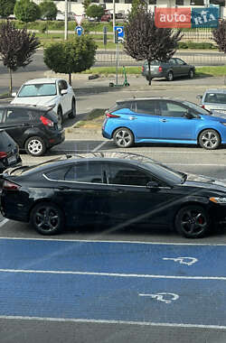 Седан Ford Fusion 2014 в 