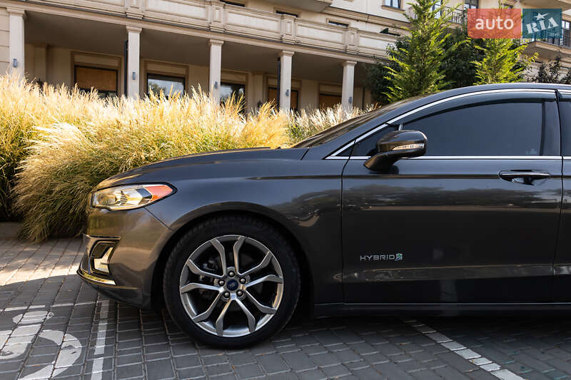 Седан Ford Fusion 2019 в Одессе