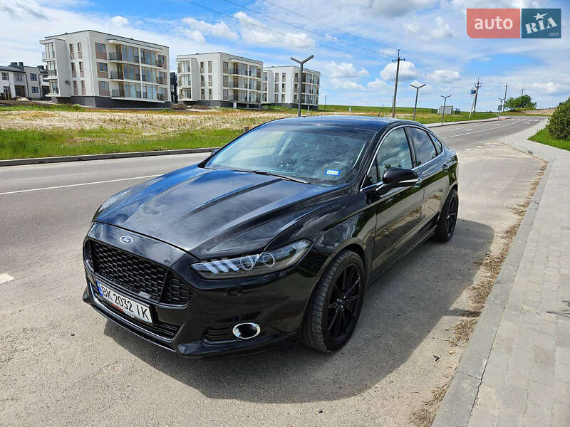Седан Ford Fusion 2016 в Ровно