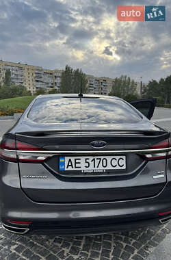 Седан Ford Fusion 2016 в 