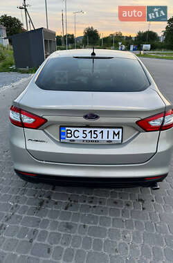 Седан Ford Fusion 2014 в 