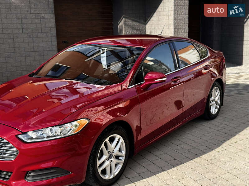 Седан Ford Fusion 2015 в Ивано-Франковске