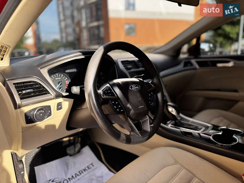 Седан Ford Fusion 2015 в Ивано-Франковске