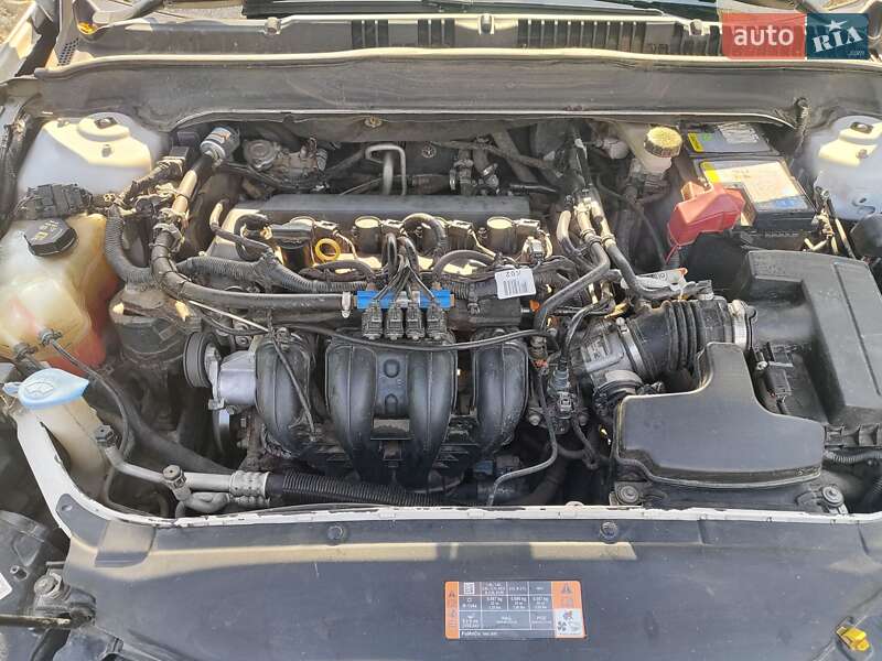 Седан Ford Fusion 2014 в Полтаві