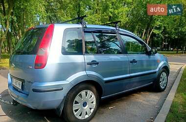 Хетчбек Ford Fusion 2005 в 