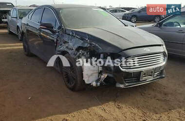Седан Ford Fusion 2016 в 
