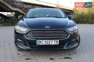 Седан Ford Fusion 2014 в 