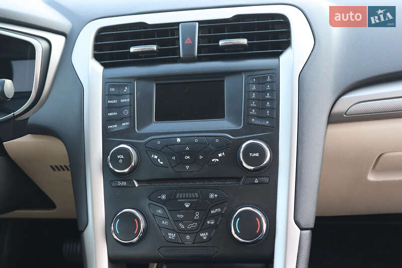 Седан Ford Fusion 2014 в Дрогобичі