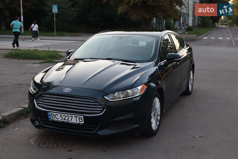 Седан Ford Fusion 2014 в Дрогобичі