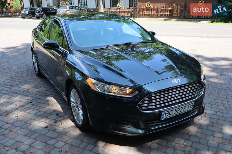 Седан Ford Fusion 2014 в Дрогобичі
