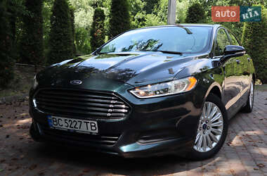 Седан Ford Fusion 2014 в 
