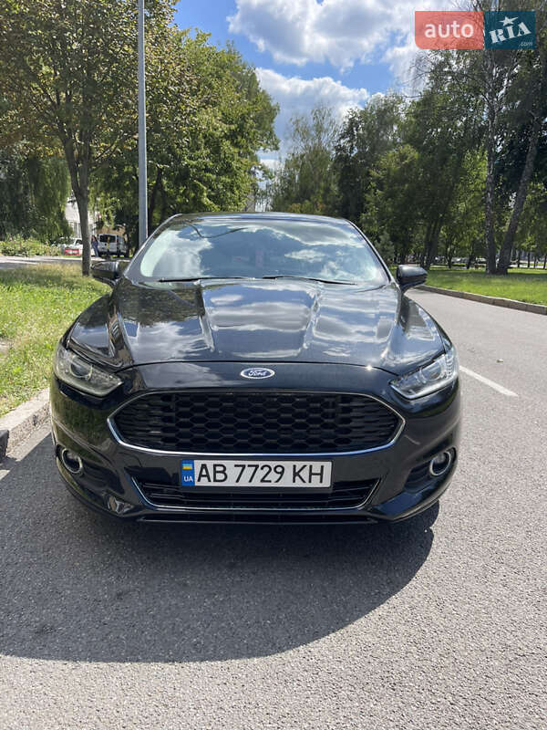 Седан Ford Fusion 2014 в 