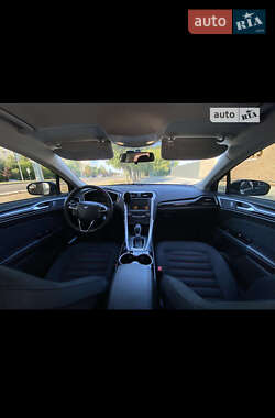 Седан Ford Fusion 2014 в 