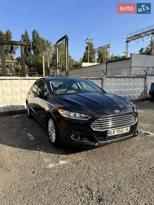 Седан Ford Fusion 2013 в Киеве