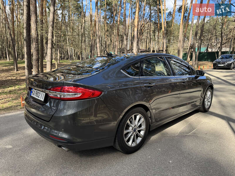 Седан Ford Fusion 2016 в Києві