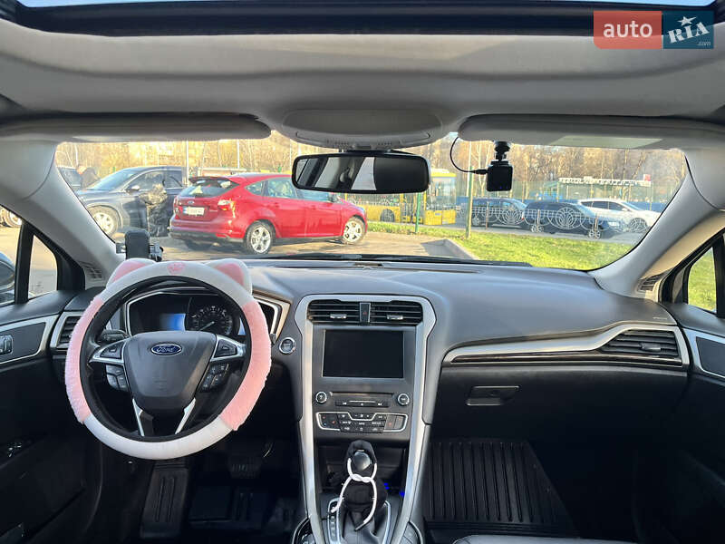 Седан Ford Fusion 2015 в Києві