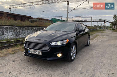 Седан Ford Fusion 2016 в 