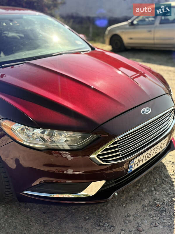 Седан Ford Fusion 2018 в Южном