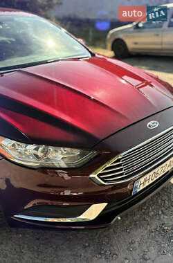 Седан Ford Fusion 2018 в 