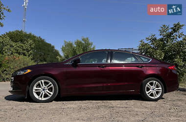 Седан Ford Fusion 2018 в 