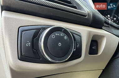 Седан Ford Fusion 2017 в 