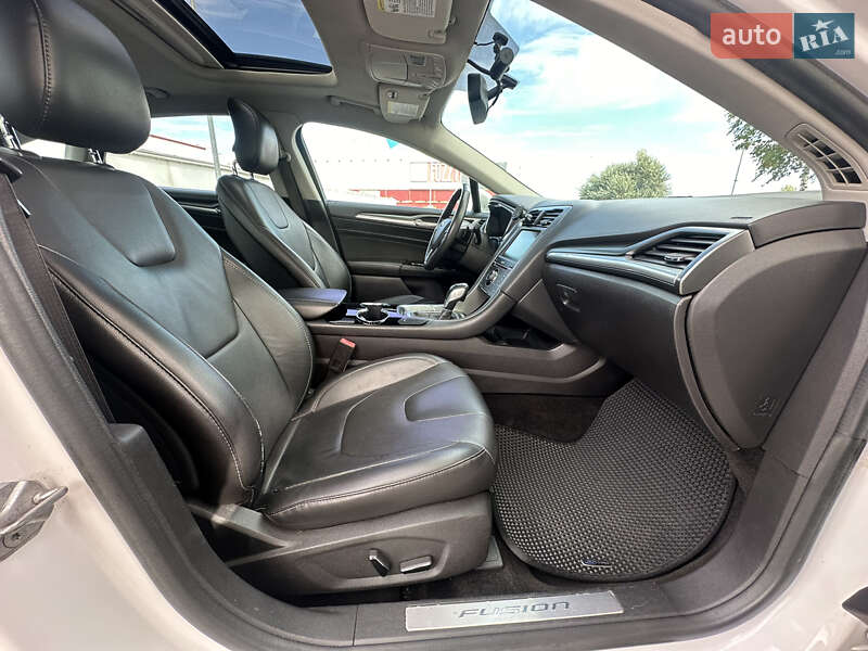 Седан Ford Fusion 2013 в Києві