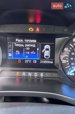 Седан Ford Fusion 2013 в 