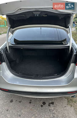 Седан Ford Fusion 2015 в  фото 6 Седан Ford Fusion 2015 в