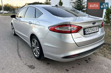 Седан Ford Fusion 2015 в  фото 7 Седан Ford Fusion 2015 в