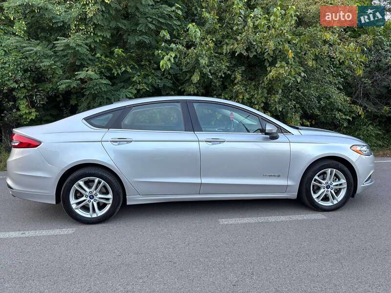 Седан Ford Fusion 2017 в Киеве фото 7 Седан Ford Fusion 2017 в Киеве