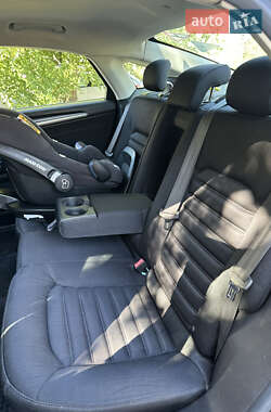 Седан Ford Fusion 2014 в 