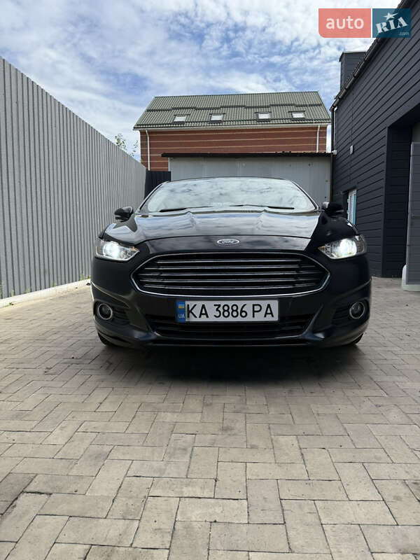 Ford Fusion 2015