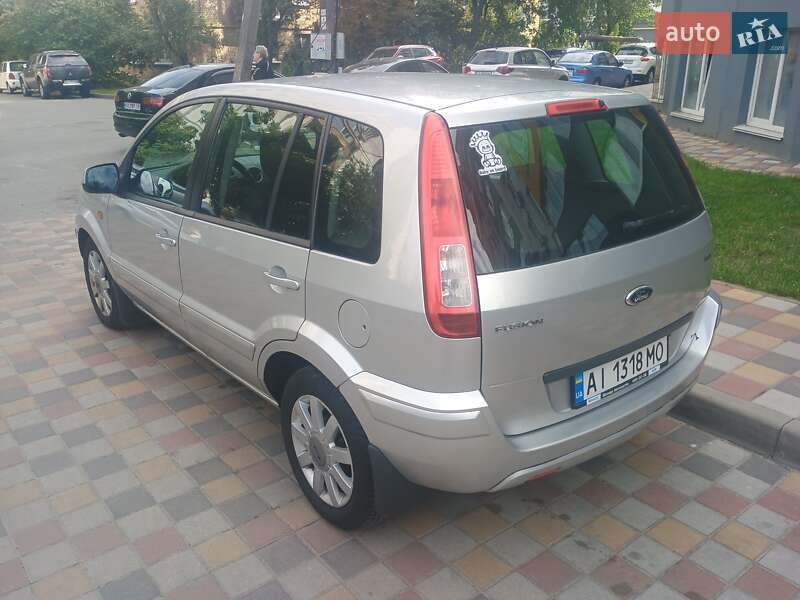 Хетчбек Ford Fusion 2011 в Києві