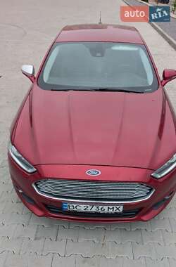 Седан Ford Fusion 2013 в 