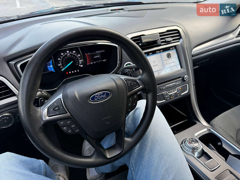 Седан Ford Fusion 2016 в Киеве фото 87 Седан Ford Fusion 2016 в Киеве