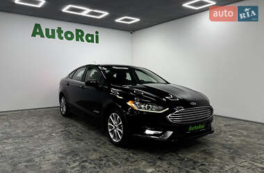 Седан Ford Fusion 2016 в 