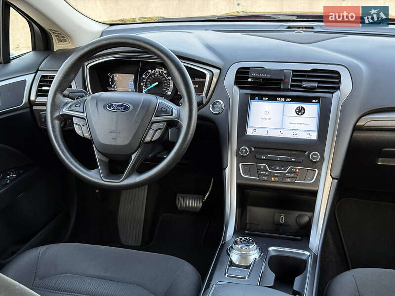 Седан Ford Fusion 2016 в Киеве фото 7 Седан Ford Fusion 2016 в Киеве