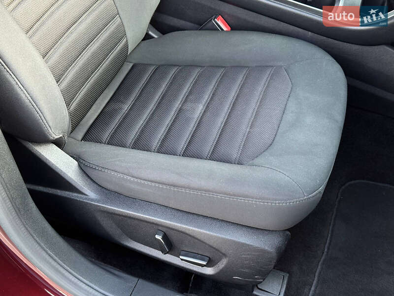 Седан Ford Fusion 2016 в Киеве фото 15 Седан Ford Fusion 2016 в Киеве