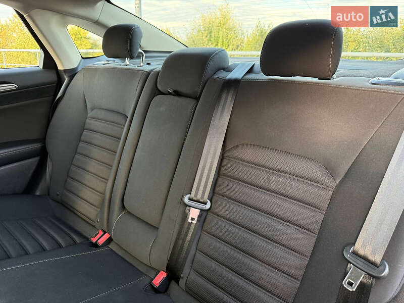 Седан Ford Fusion 2016 в Киеве фото 28 Седан Ford Fusion 2016 в Киеве
