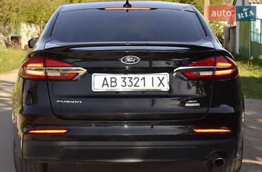 Седан Ford Fusion 2019 в 