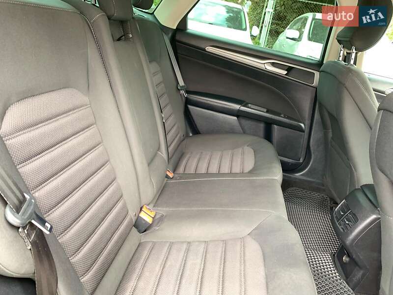 Седан Ford Fusion 2018 в Виннице