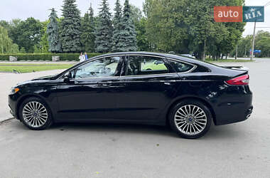 Седан Ford Fusion 2017 в 