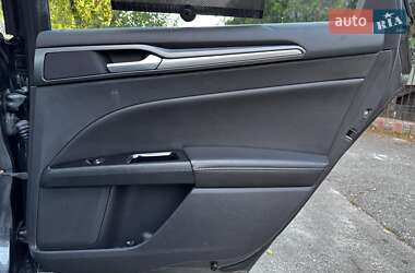 Седан Ford Fusion 2014 в 