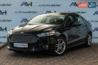 Седан Ford Fusion 2015 в 