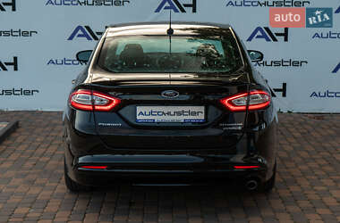 Седан Ford Fusion 2015 в 