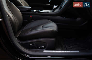 Седан Ford Fusion 2015 в 