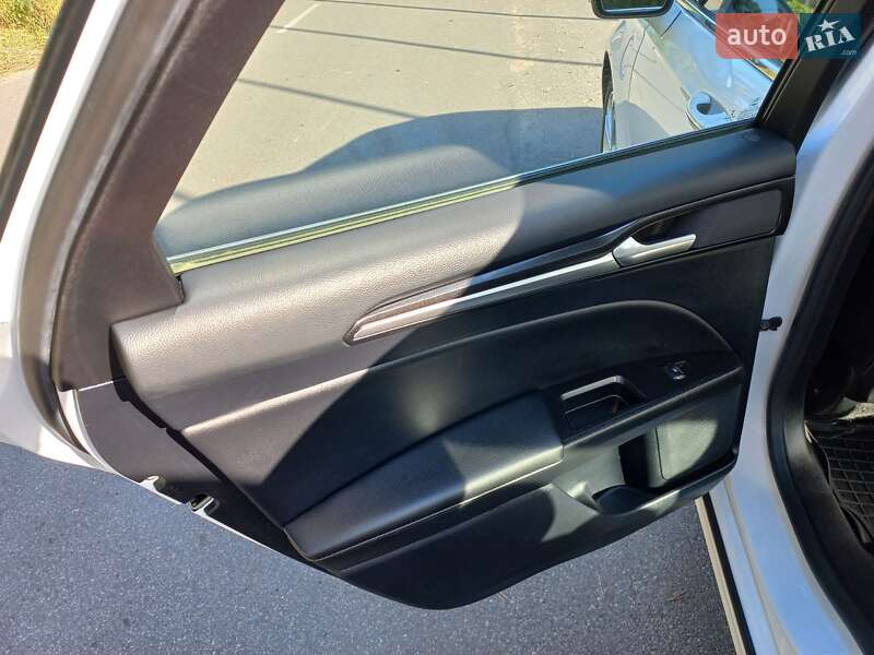Седан Ford Fusion 2019 в Киеве