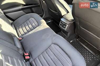 Седан Ford Fusion 2015 в 